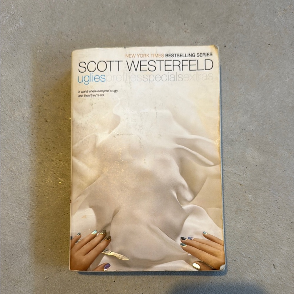 Uglies by Scott Westerfeld Paperback